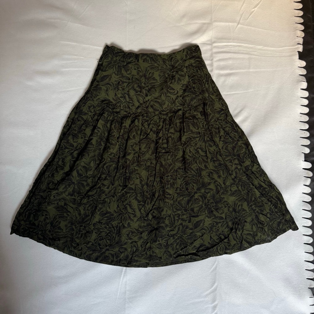 Vintage AJ Bari Sasso Olive Green Floral Rayon Midi Skirt Size 8 High Waist